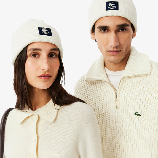 LACOSTE Gorro de algodão canelado com emblema - CARISMAstore