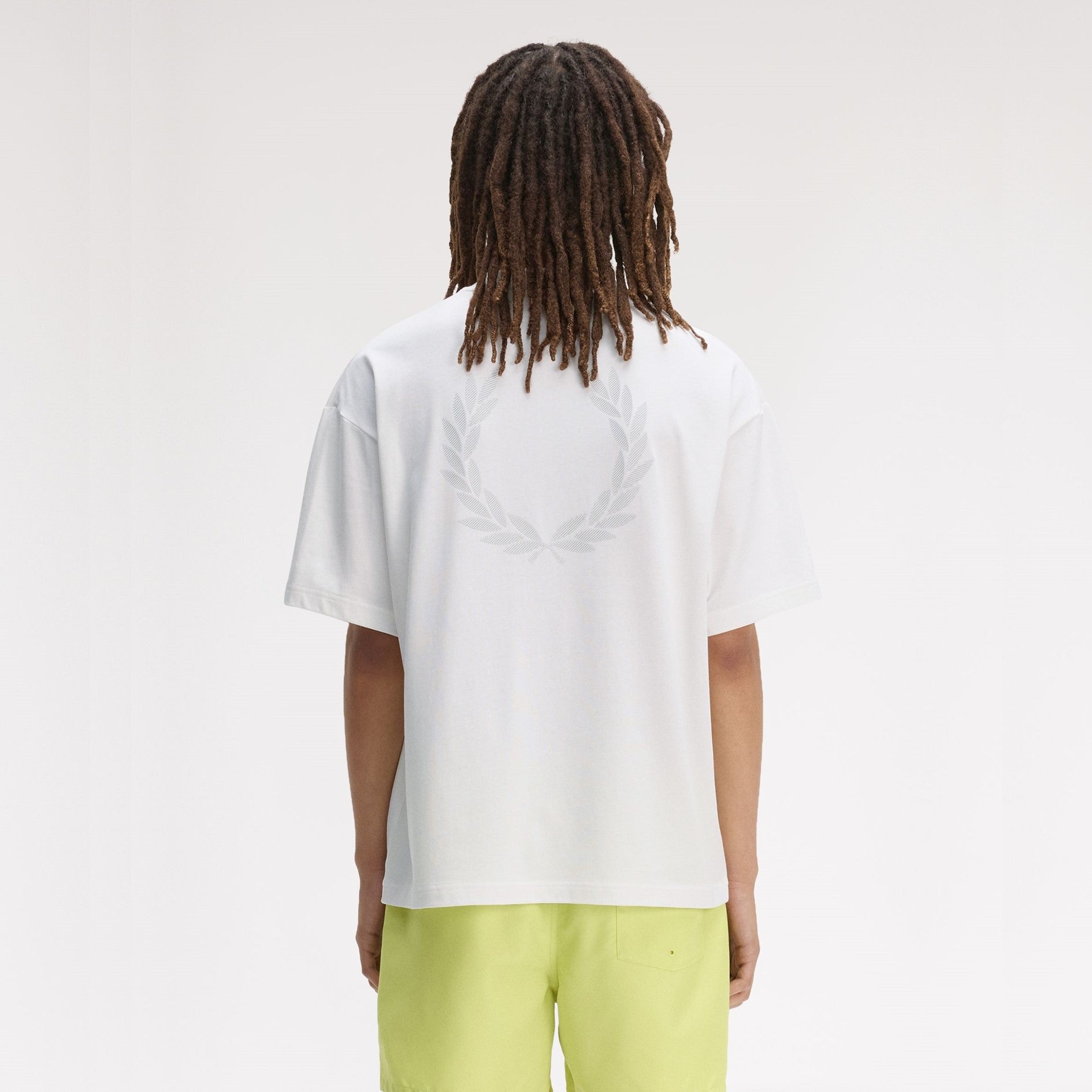 FRED PERRY T-shirt com estampado laurel wreath nas costas