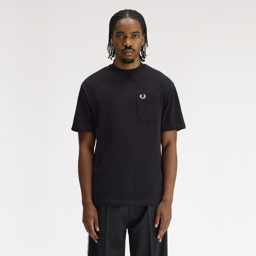 FRED PERRY T-shirt com detalhe no bolso