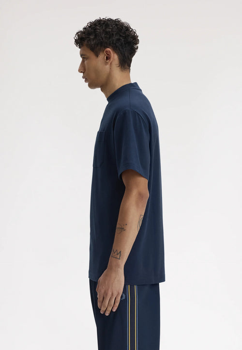 FRED PERRY T-shirt com detalhe no bolso