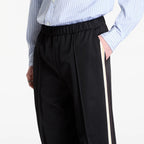 FRED PERRY Calça com fita adesiva nas pontas