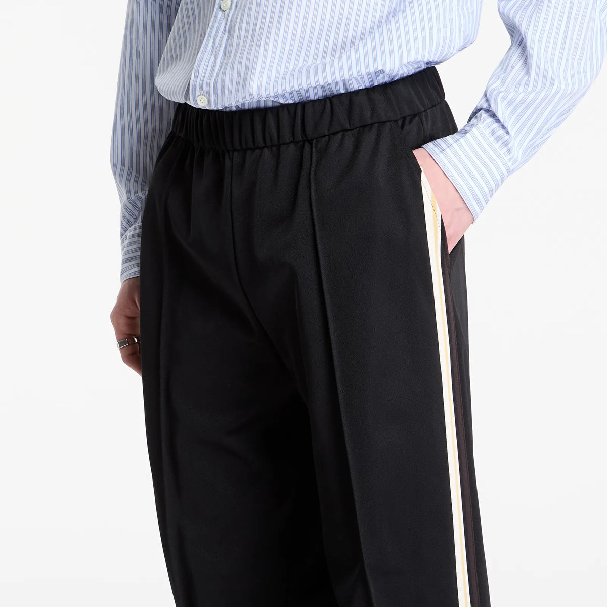 FRED PERRY Calça com fita adesiva nas pontas