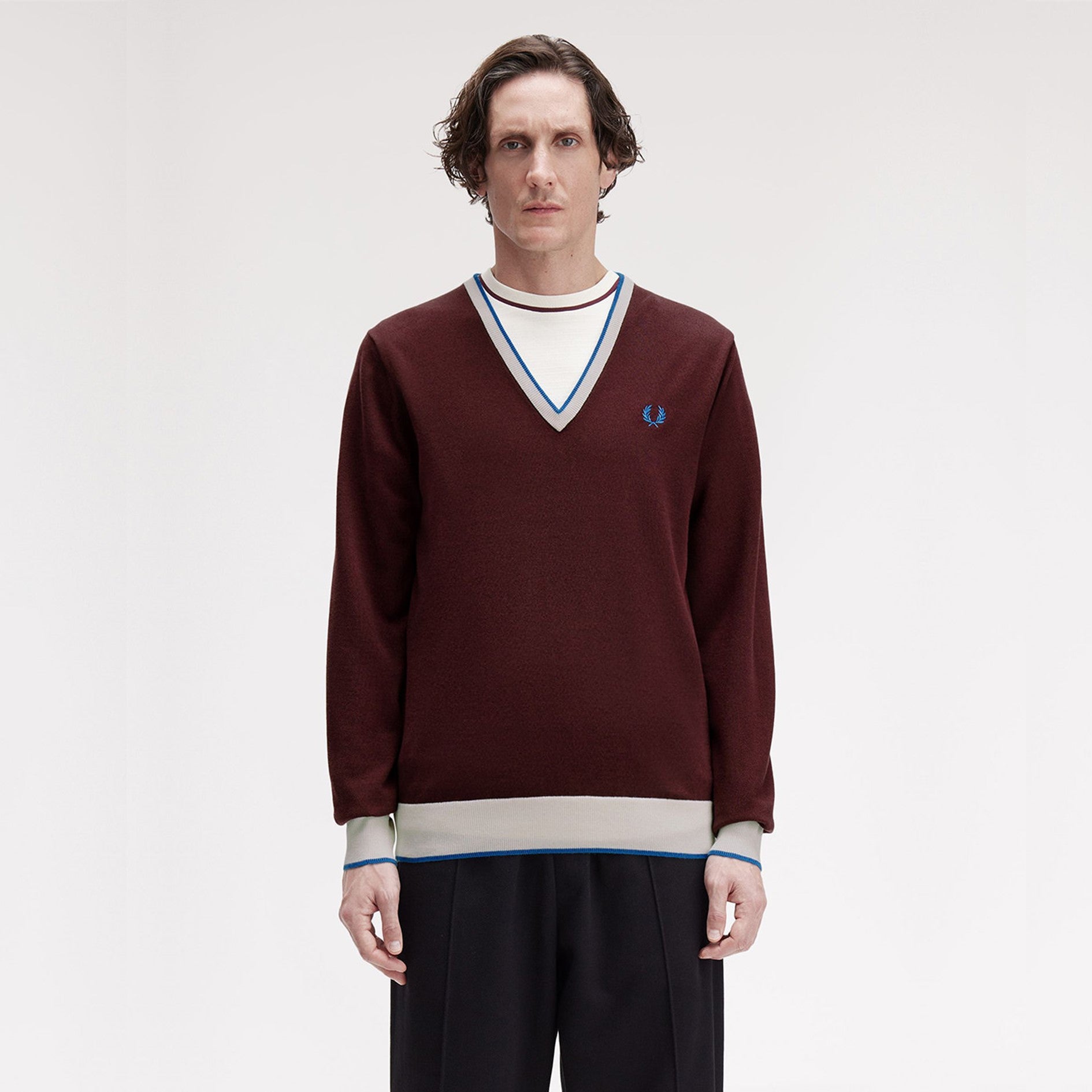 FRED PERRY Pullover com detalhes contrastantes
