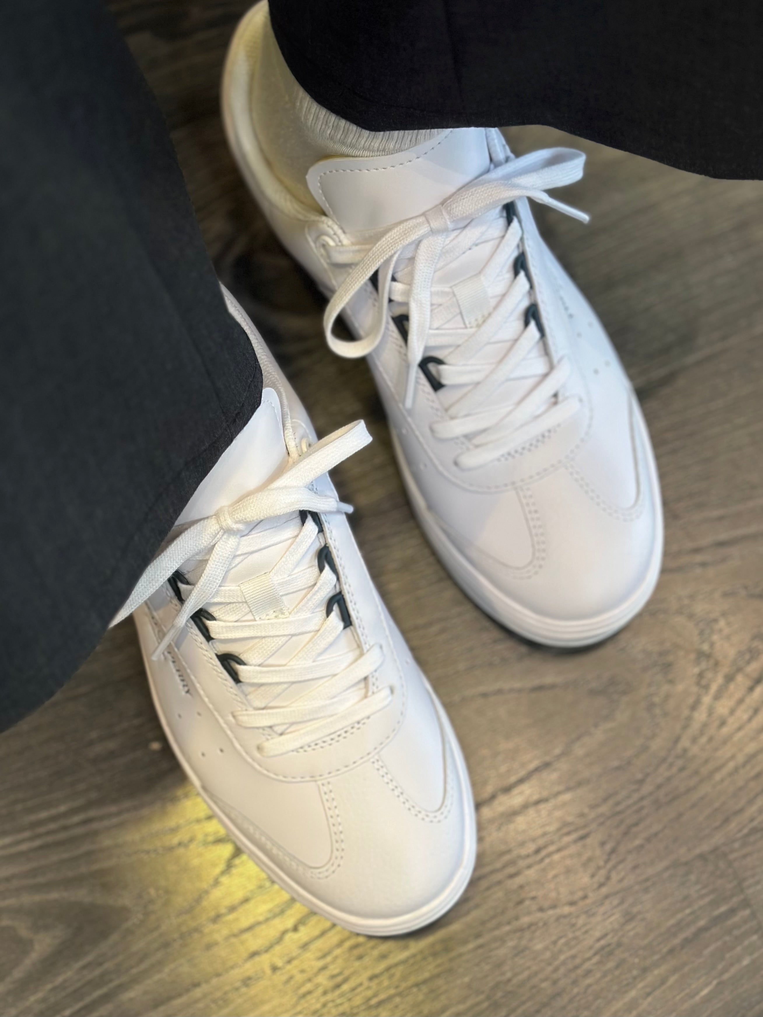FRED PERRY B302 em pele