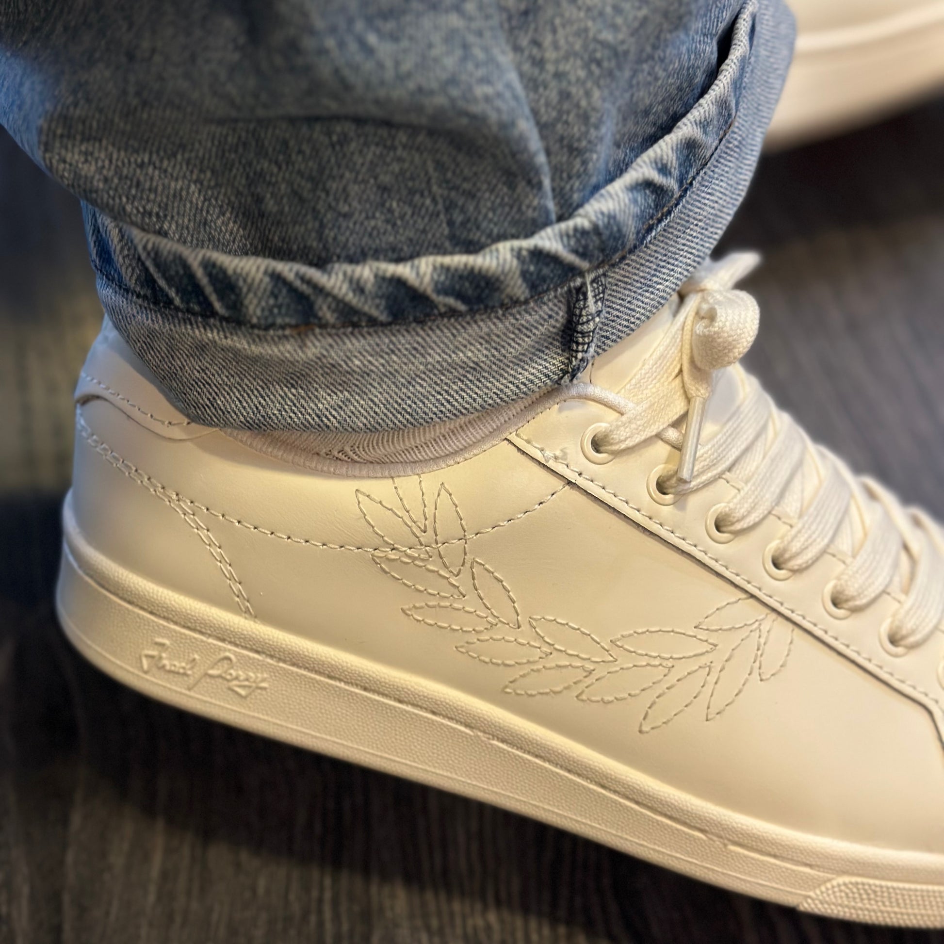 FRED PERRY Sapatilhas B721 em pele/bordado - CARISMAstore