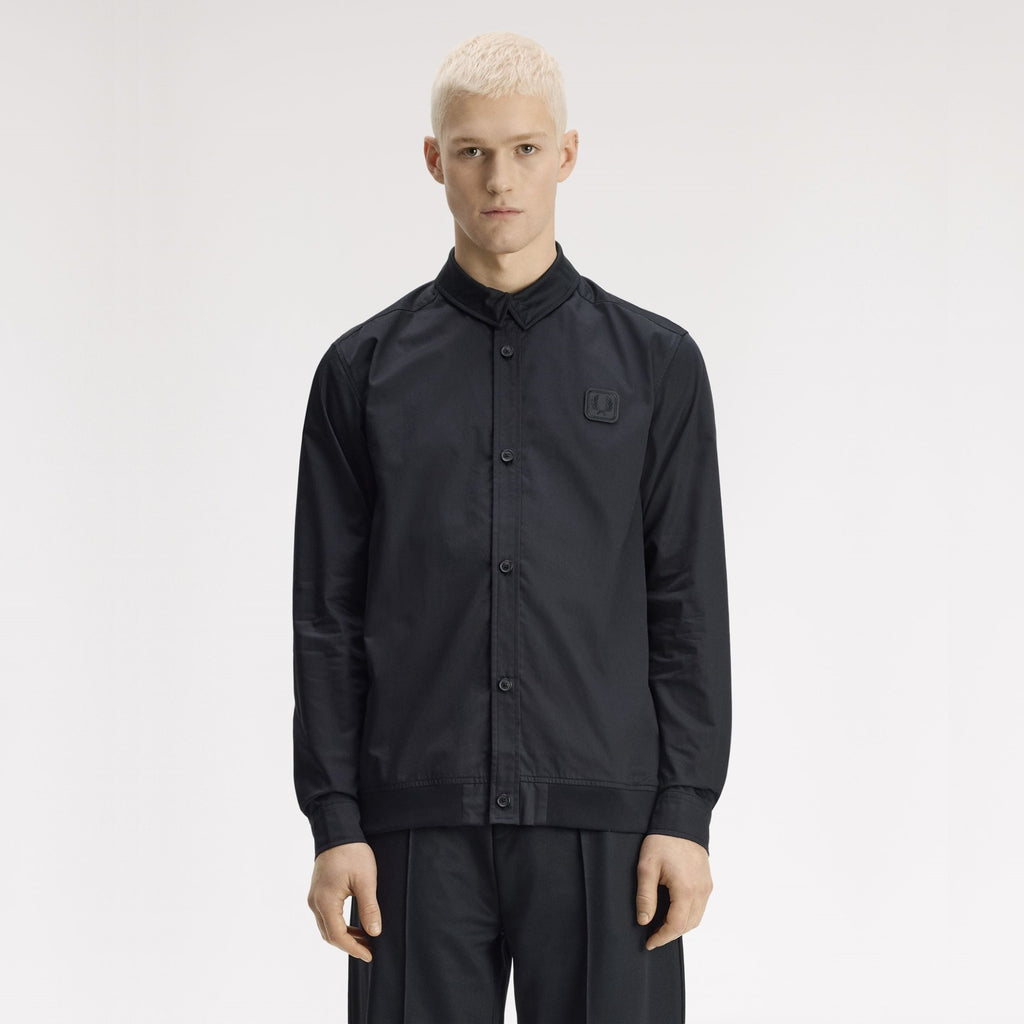 FRED PERRY Camisa com bainha canelada com aplicação em pele