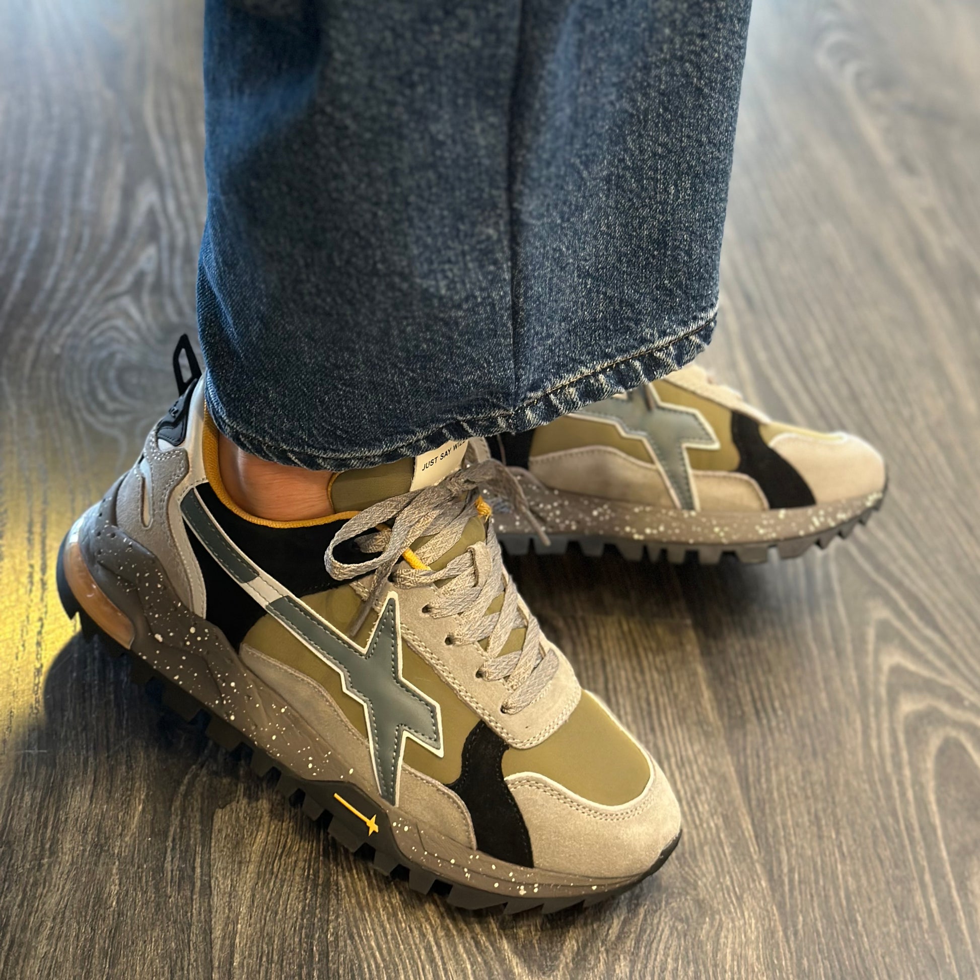 W6YZ Sapatilhas breeze 3-M - CARISMAstore