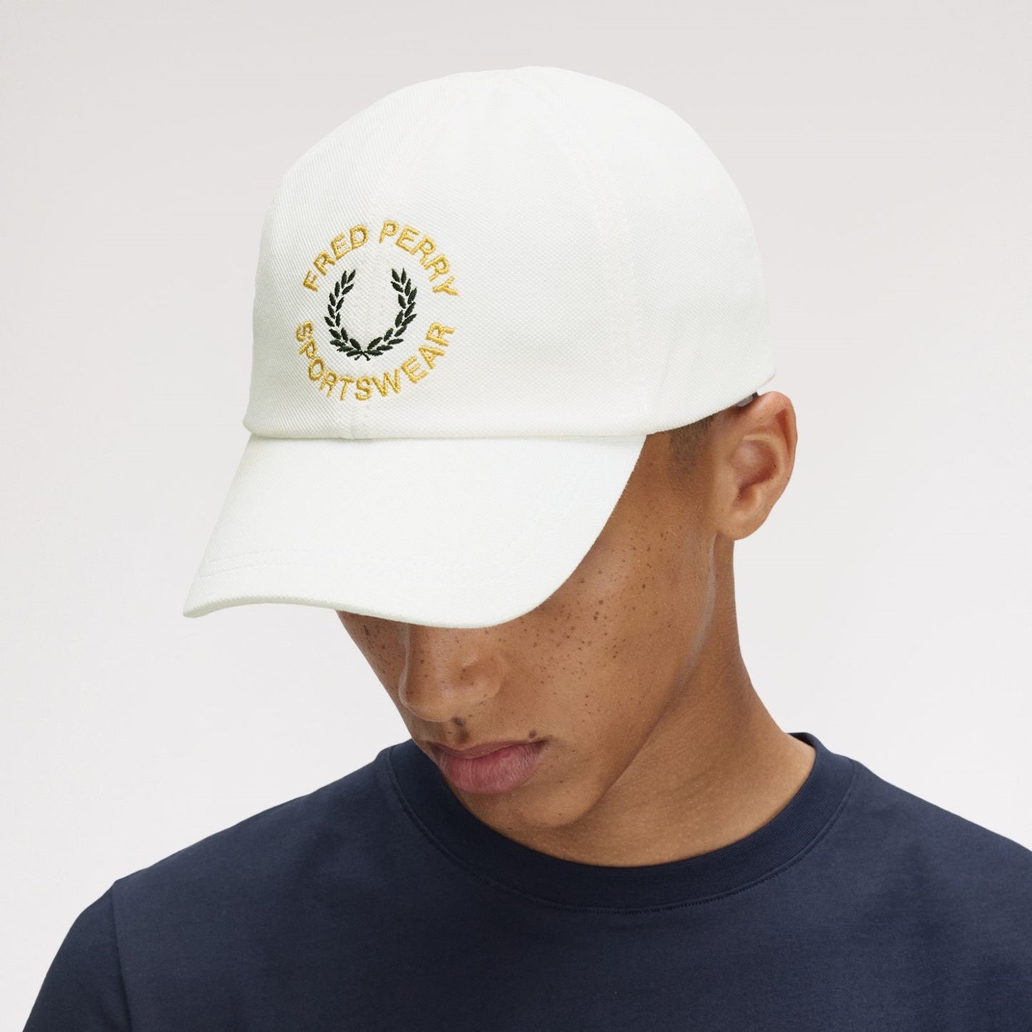 FRED PERRY Boné gráfico sportswear - CARISMAstore