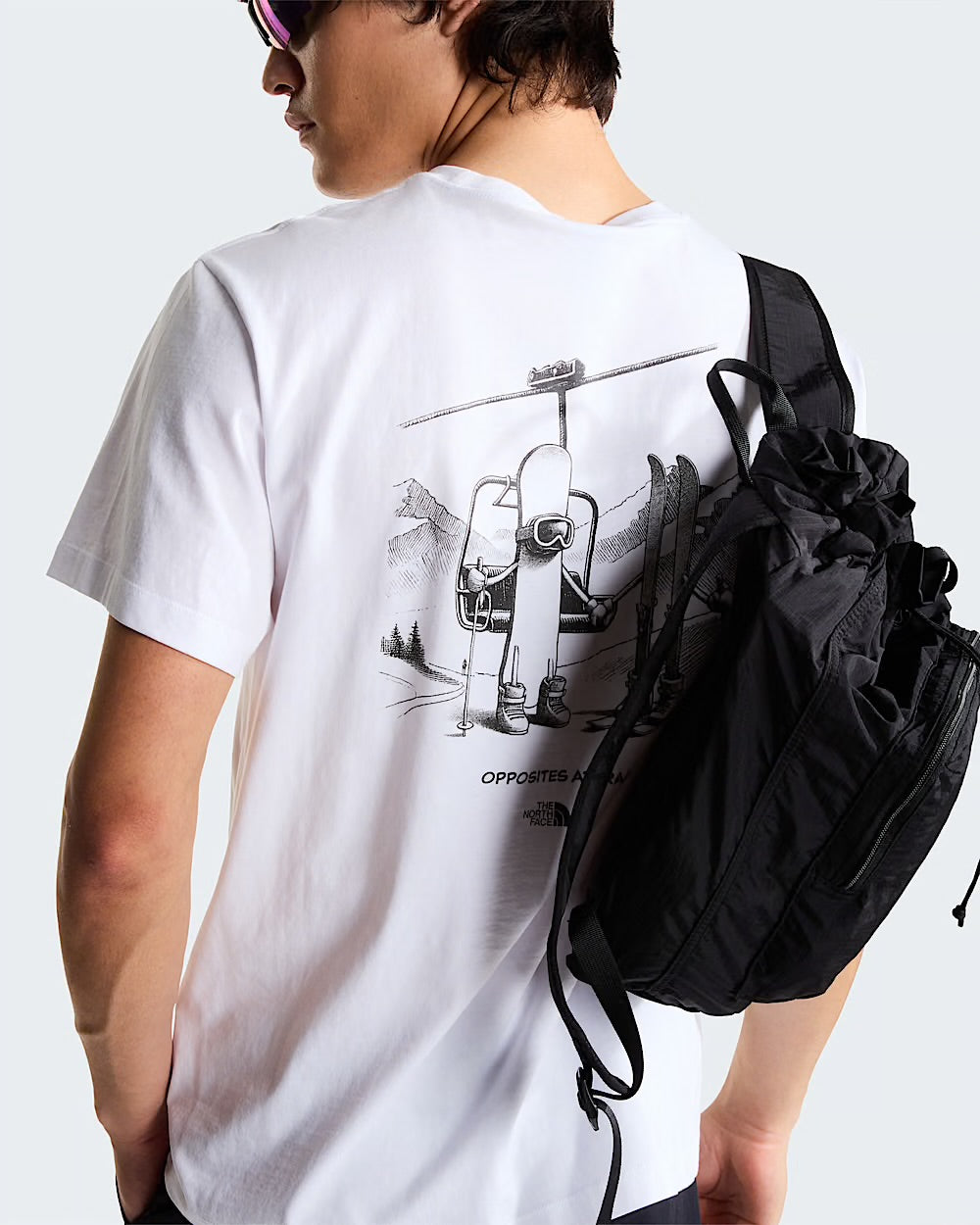 THE NORTH FACE T-shirt descontraída com gráfico opposites attract unissexo