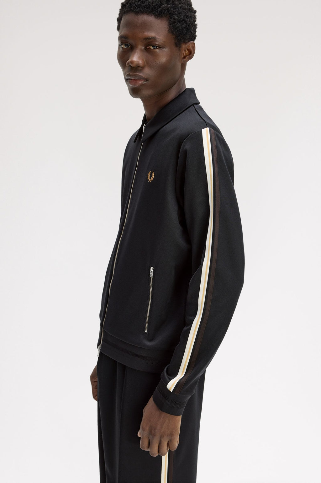 FRED PERRY  com fita adesiva nas pontas