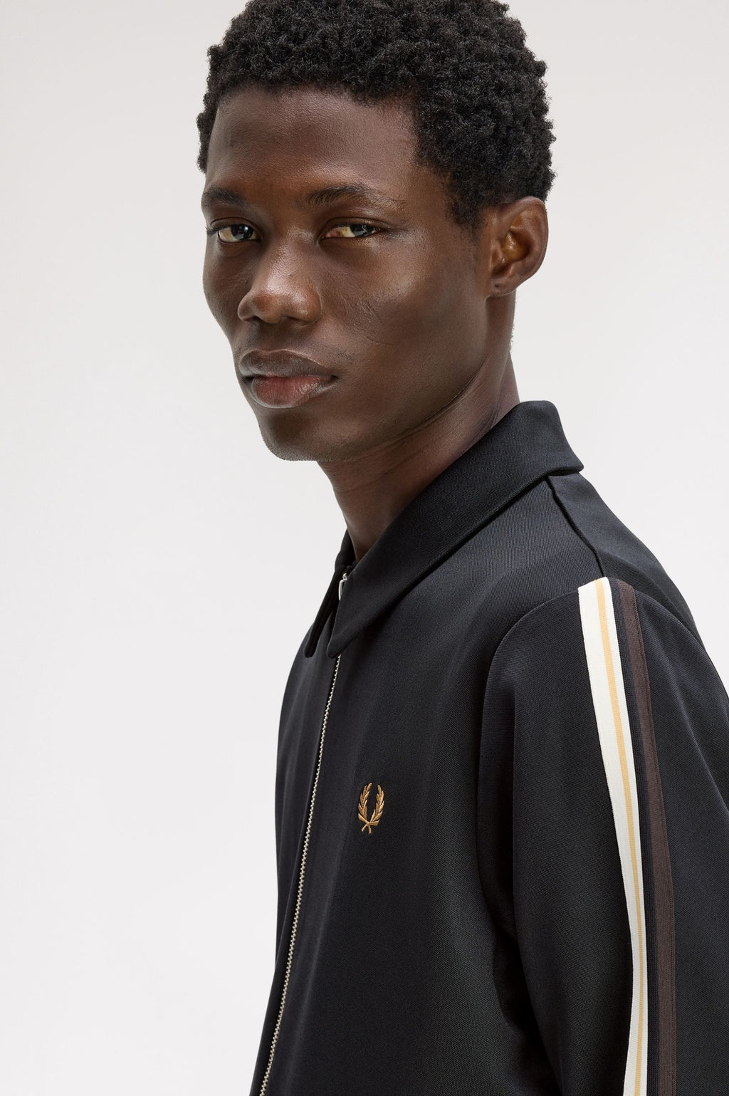FRED PERRY  com fita adesiva nas pontas
