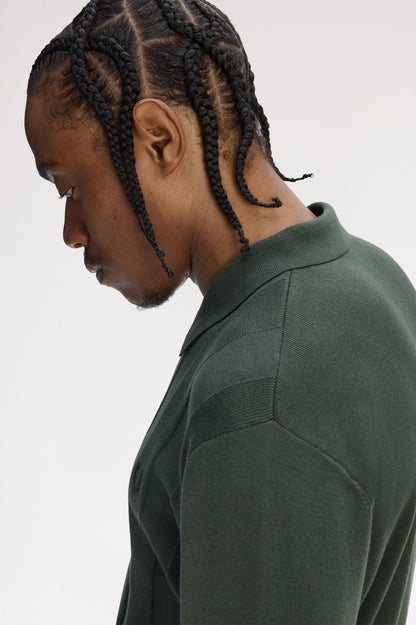 FRED PERRY Polo em malha às riscas numa cor mais intensa - CARISMAstore