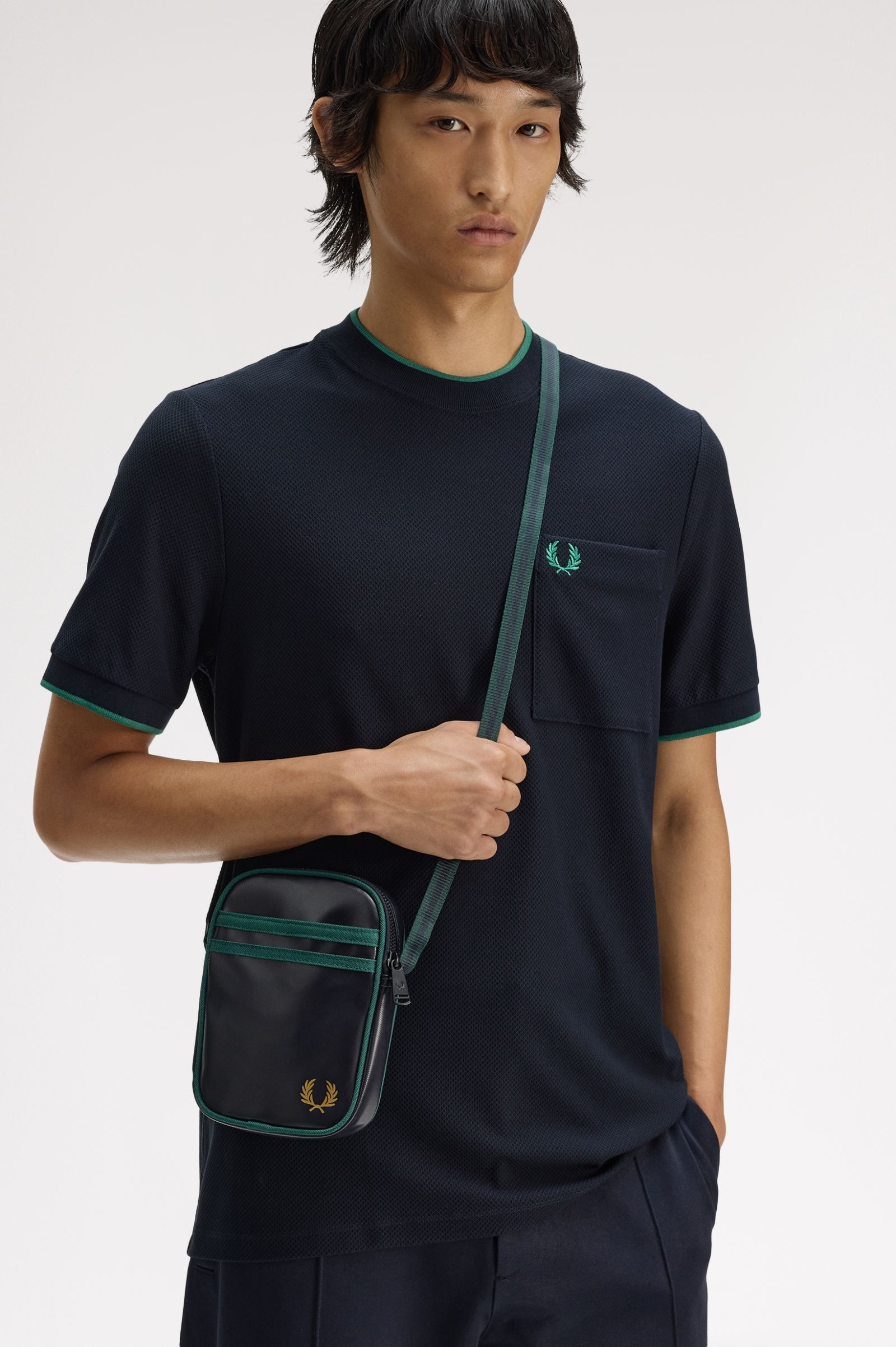 FRED PERRY Bolsa a tiracolo pequena clássica