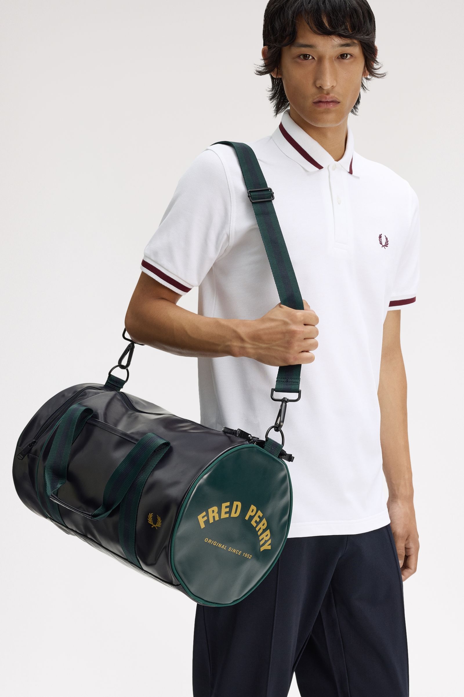 FRED PERRY Saco cilíndrico clássico