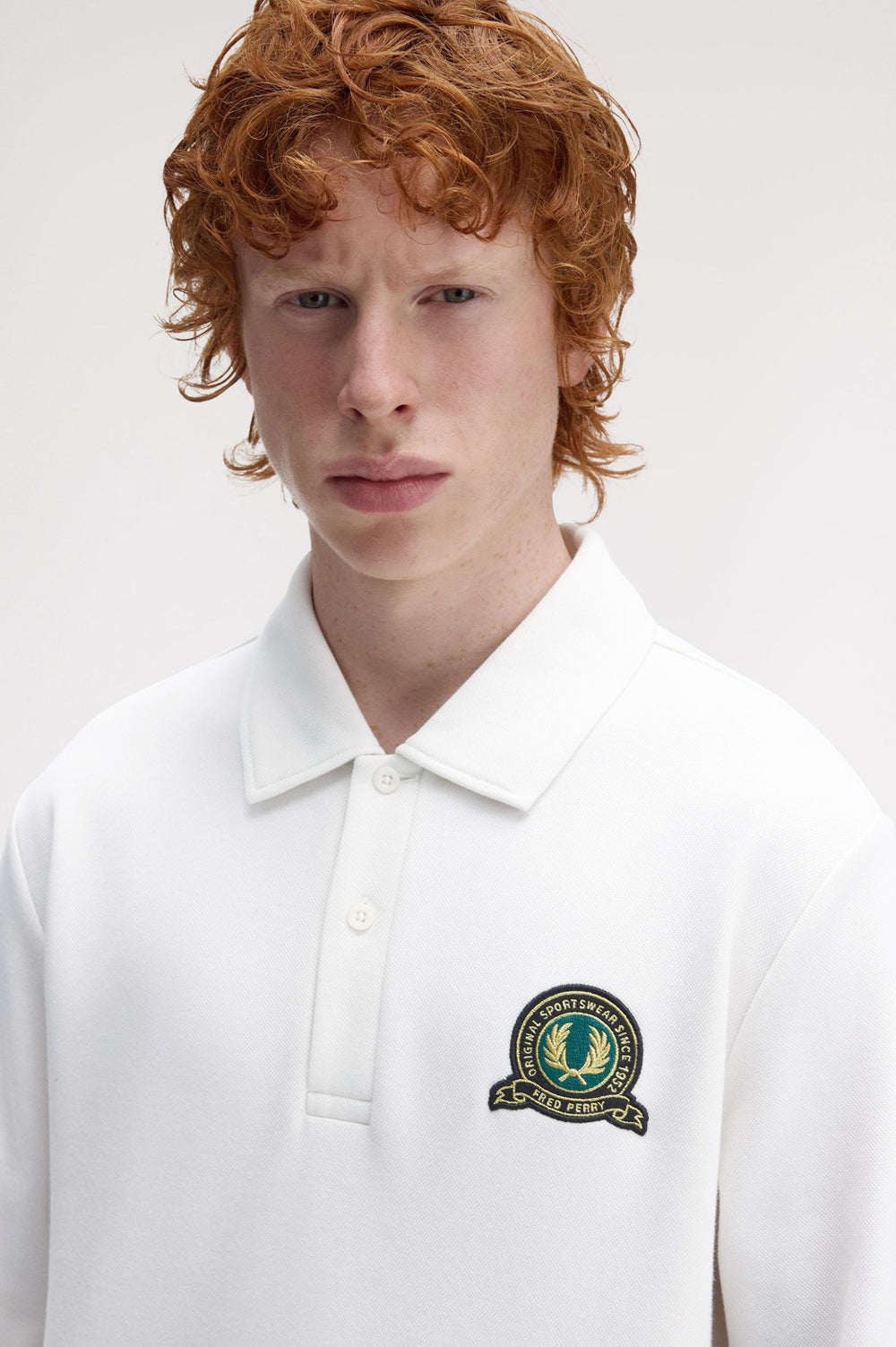 FRED PERRY Camisola com colarinho e emblema de ténis - CARISMAstore
