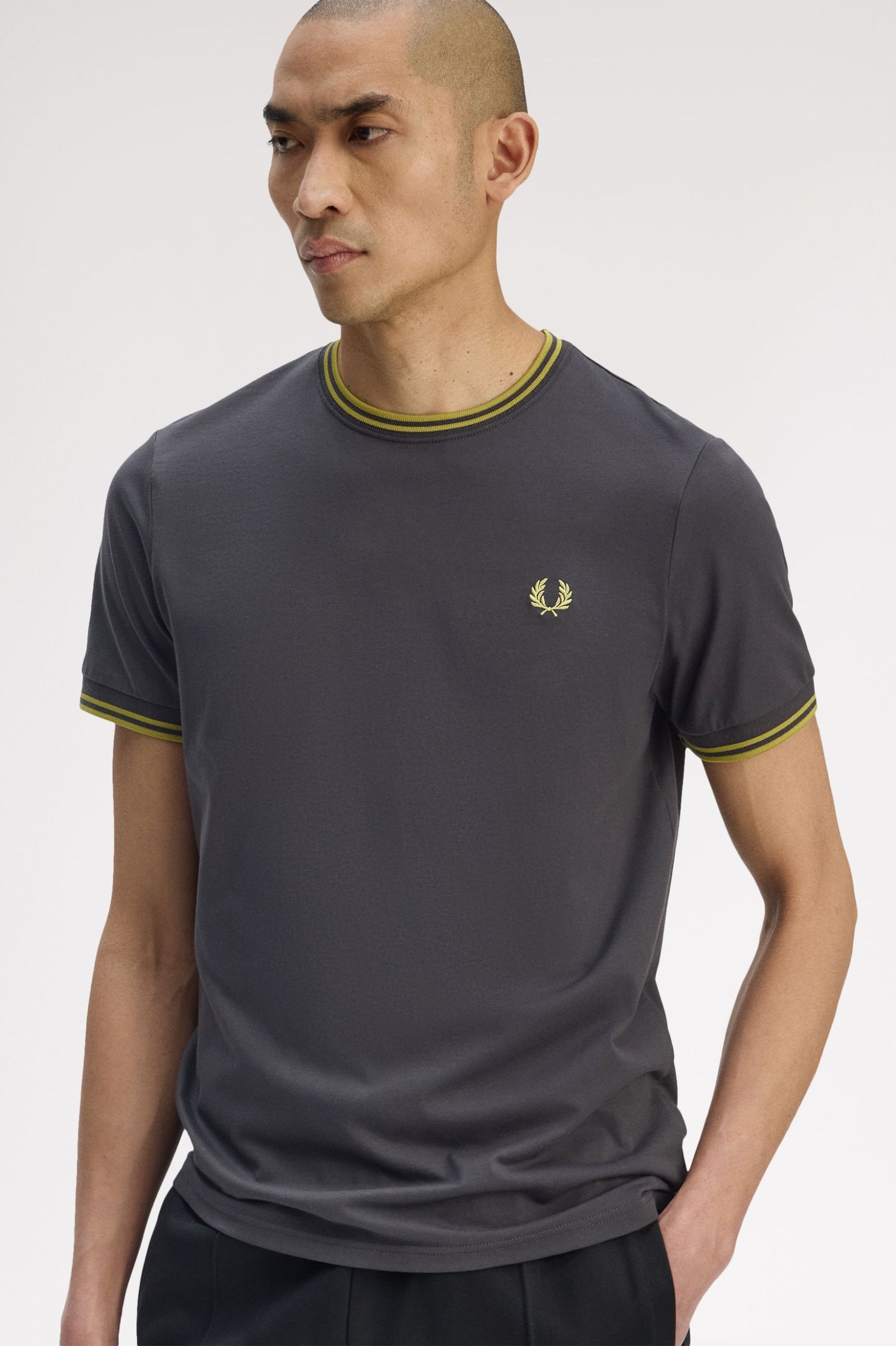 FRED PERRY T-shirt com borda com ponto descontínuo dupla - CARISMAstore