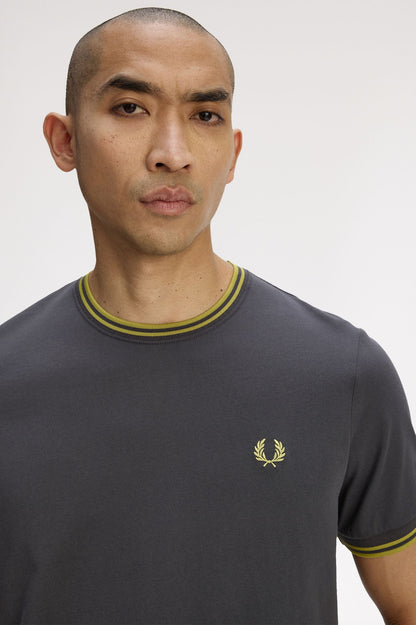 FRED PERRY T-shirt com borda com ponto descontínuo dupla - CARISMAstore