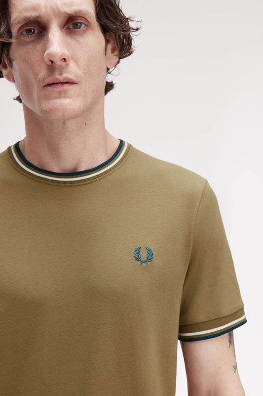 FRED PERRY T-shirt com borda com ponto descontínuo dupla