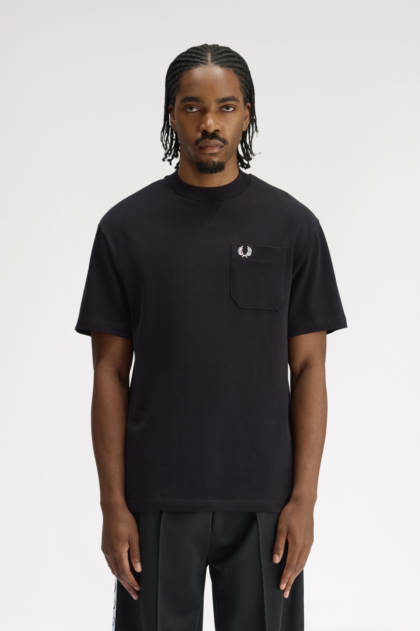 FRED PERRY T-shirt com detalhe no bolso