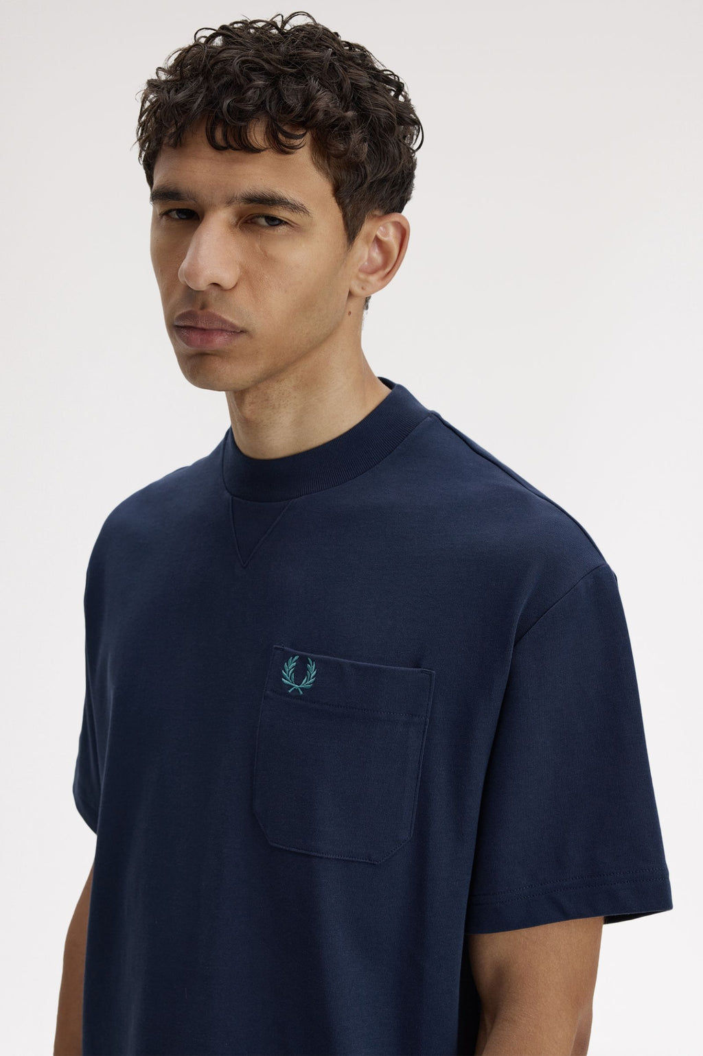 FRED PERRY T-shirt com detalhe no bolso