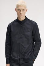 FRED PERRY Camisa com bainha canelada com aplicação em pele