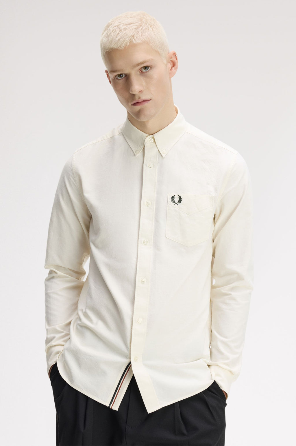 FRED PERRY Camisa oxford com borda com ponto descontínuo oculta