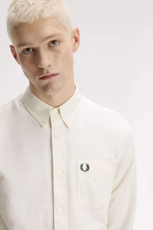 FRED PERRY Camisa oxford com borda com ponto descontínuo oculta