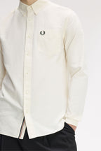 FRED PERRY Camisa oxford com borda com ponto descontínuo oculta