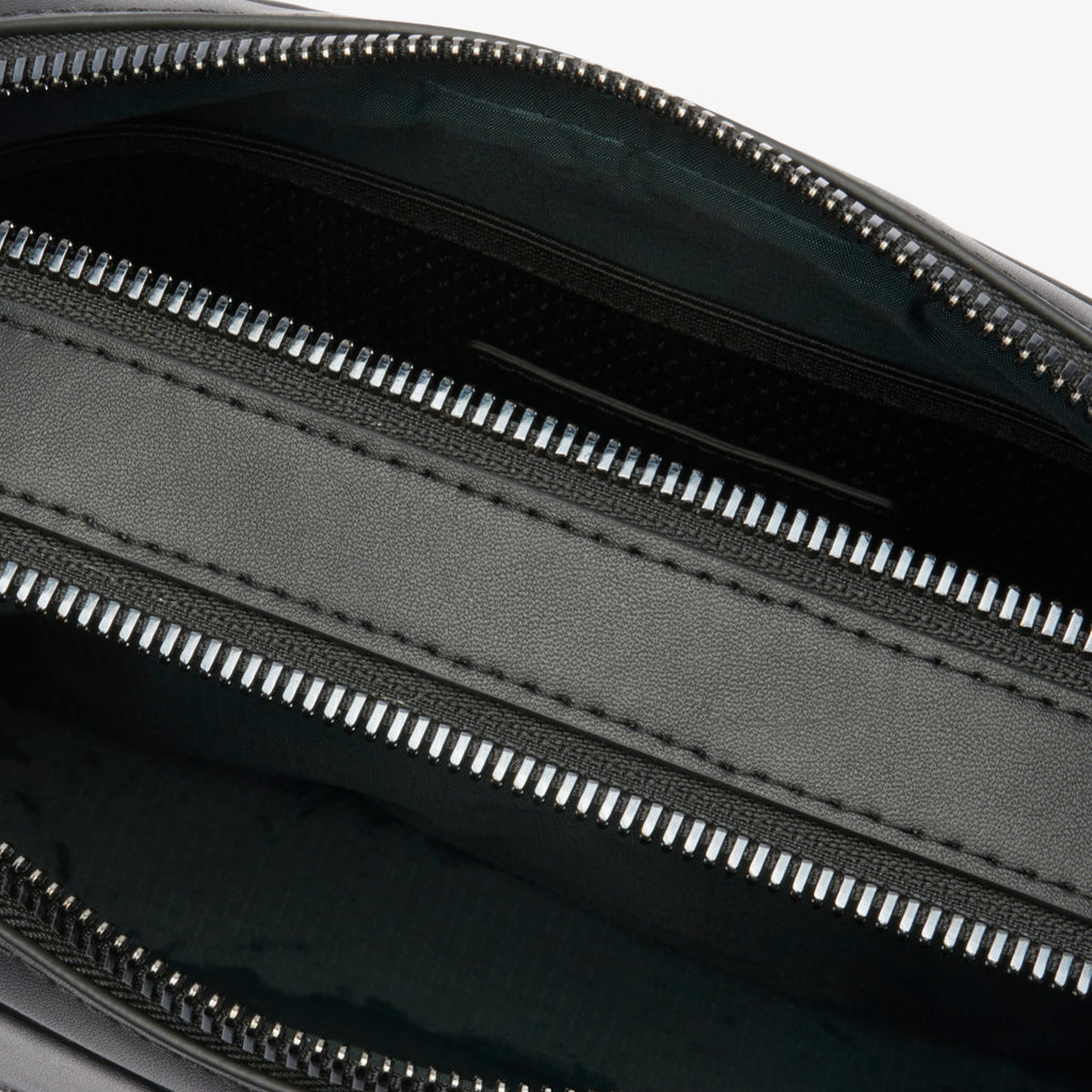 LACOSTE Clutch nomogramme de pele
