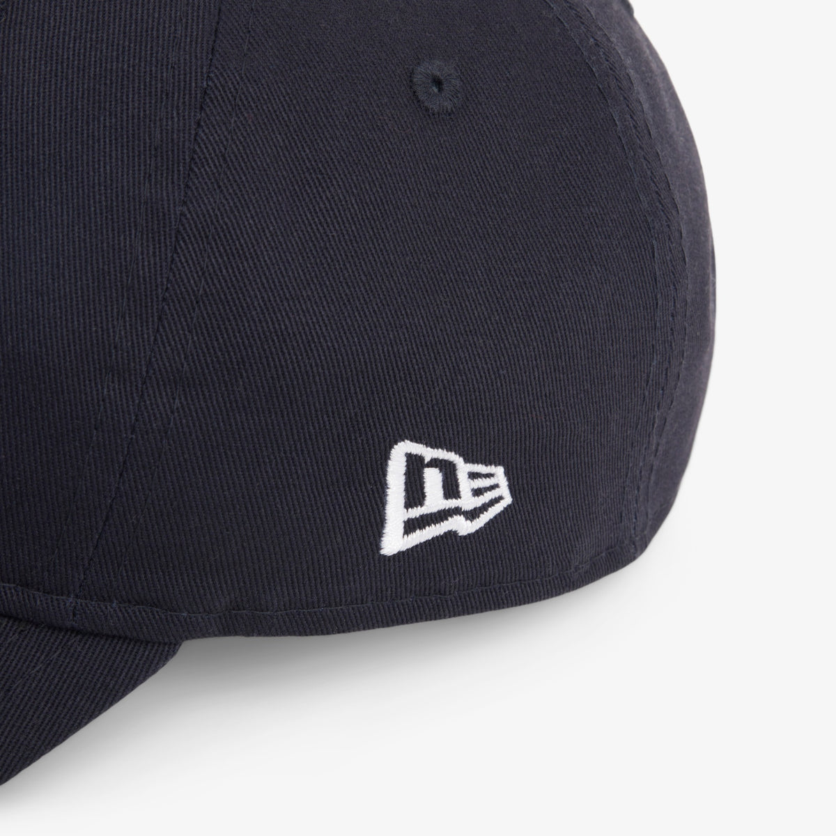 LACOSTE Boné x New Era
