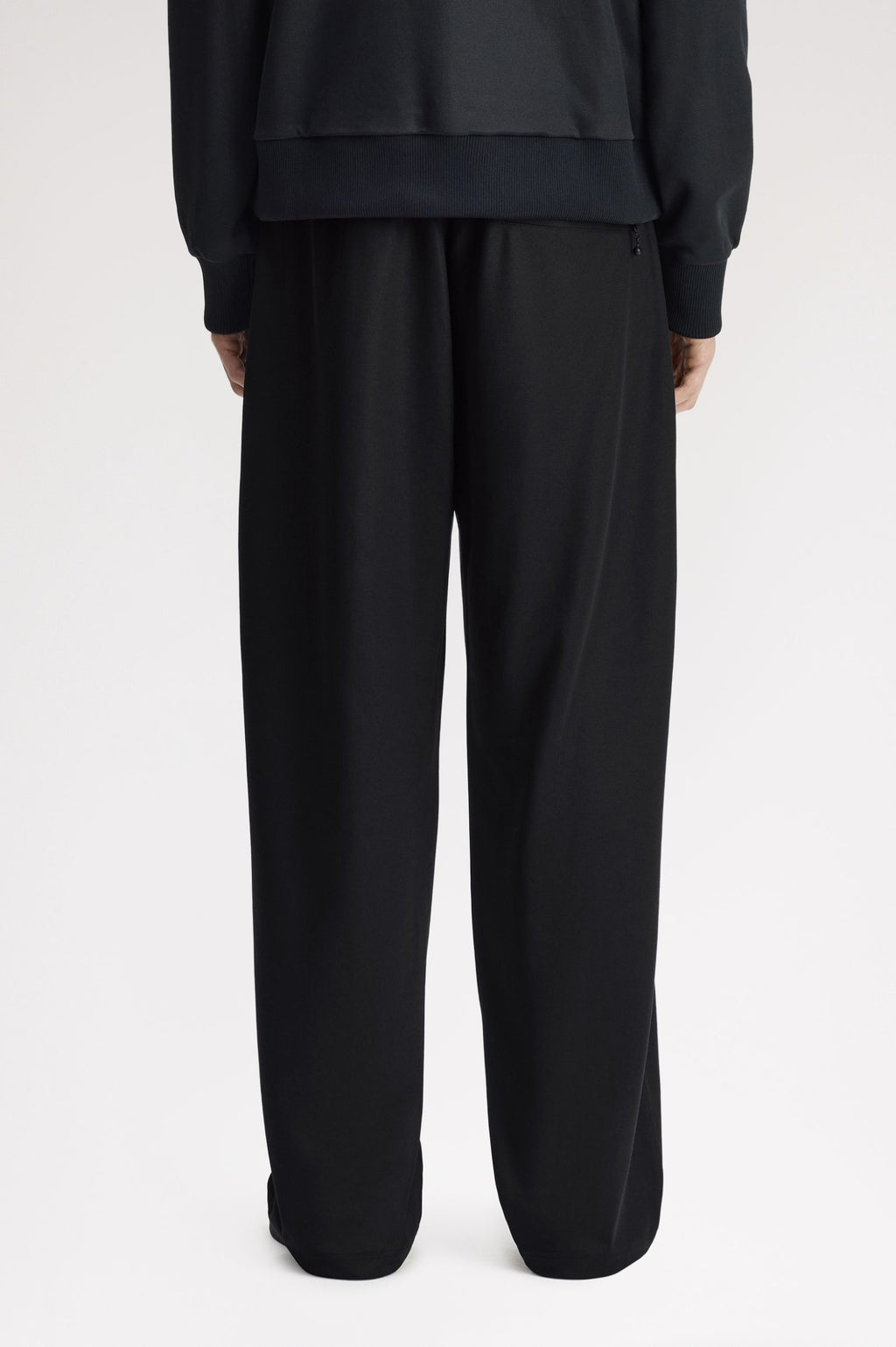 FRED PERRY Calça com aplicação em pele