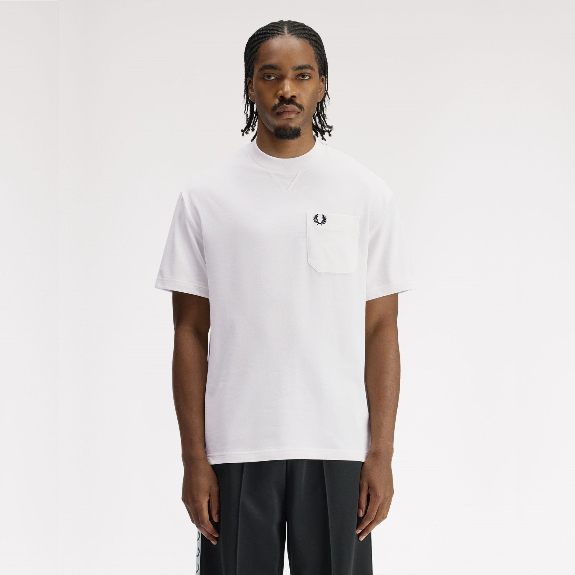 FRED PERRY T-shirt com detalhe no bolso